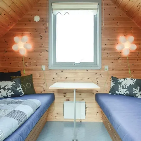 Vakantiehuis Two-bedroom Holiday In *